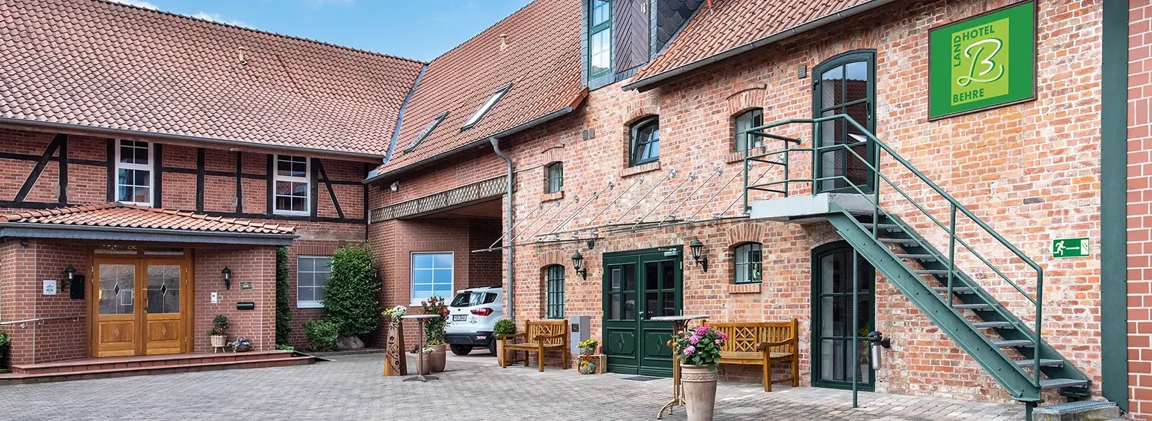 Exterior view of the Landhotel Behre in Lehrte/Ahlten